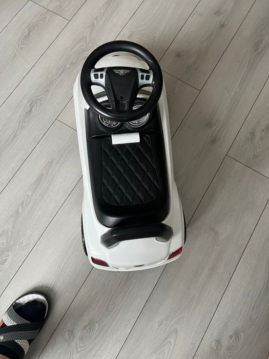 количка за бутане и колело за баланс