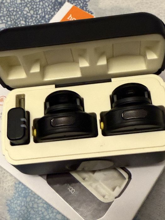 Микрофон hoco , 2 пятлички Bluetooth