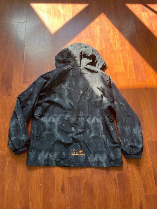 Zara tie-dye windbreaker - леко яке с качулка, цип и 2 предни джоба.