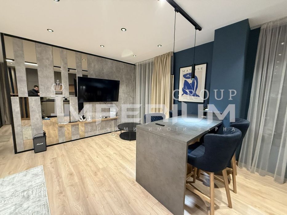 Дава се под наем Двустаен апартамент в Варна, Чайка - 81 кв.м за 850 € - Снимка #1