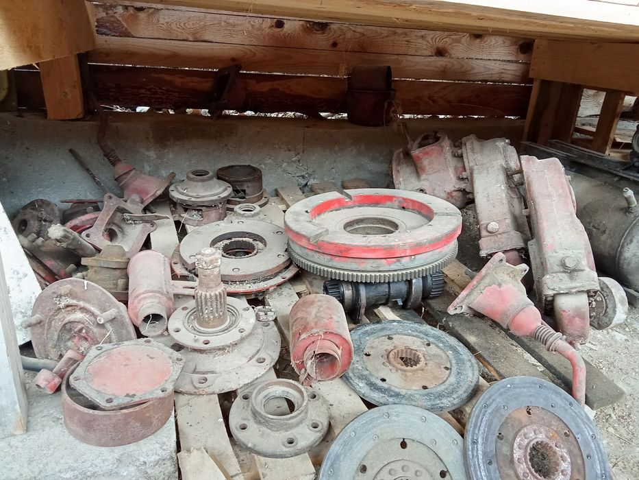 Резервни части за Т-16