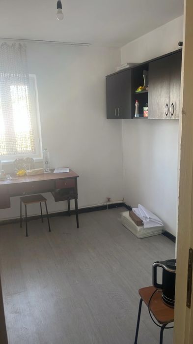 Vînd Apartament 3 camere