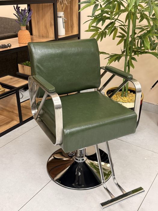 Zamonaviy sartarosh gozllik salon barber   kreslosi sotiladi