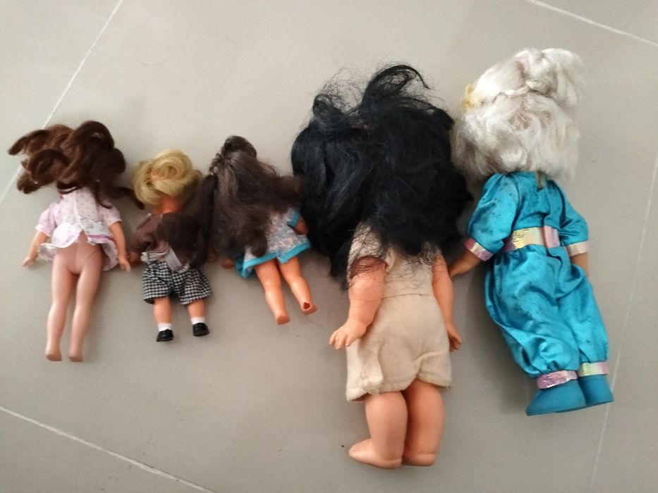 Păpuși vechi  diferite