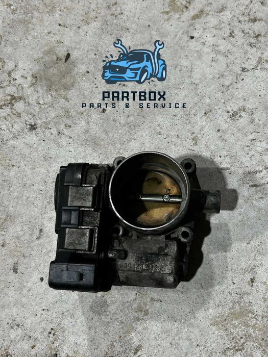 Дроселова клапа VW Golf V 1.6 FSI 2004