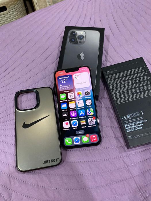 Продам iPhone  .