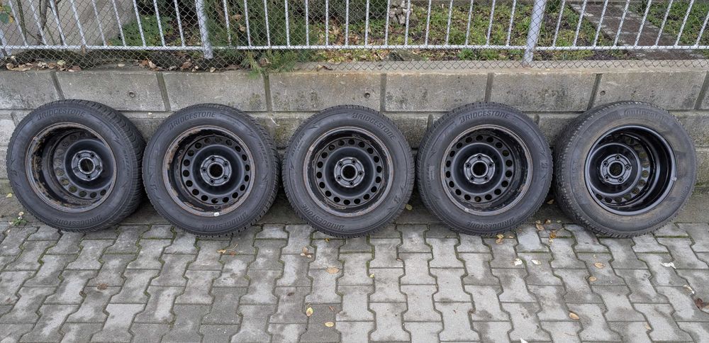 Стоманени джанти със зимни гуми 195/65/15