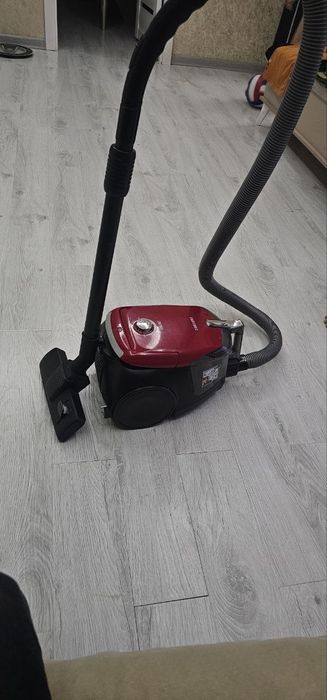 Пылесос Самсунг.