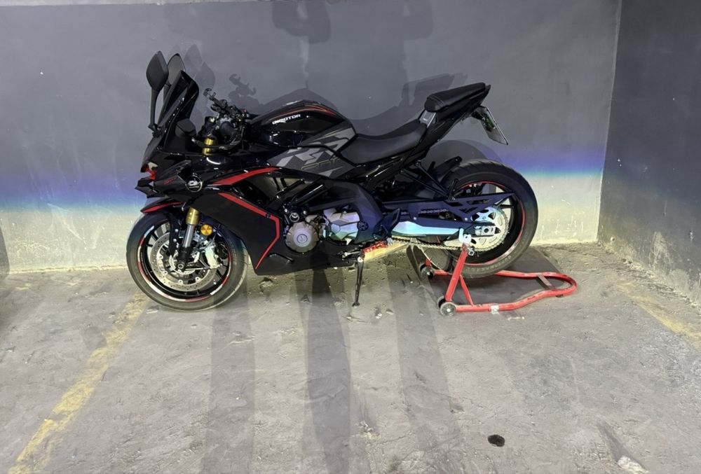 QJ MOTO 600RR Qora