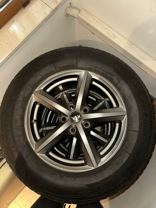 KIA Джанти с Гуми 16" 215/70/16