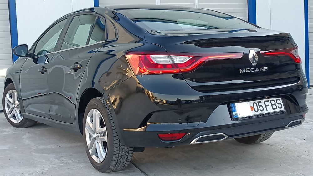 RENAULT Megane 2022 — imagine 4