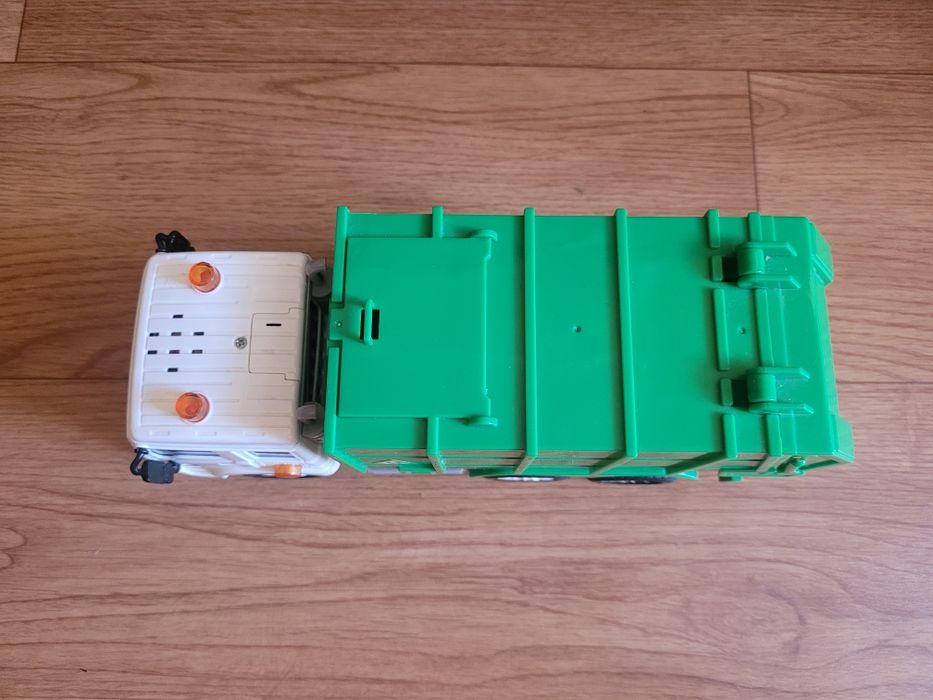 Машинки мусоровоы