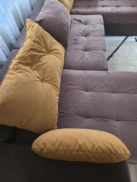 Coltar extensibil în forma de U