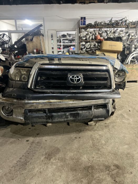 Авкат Toyota tundra