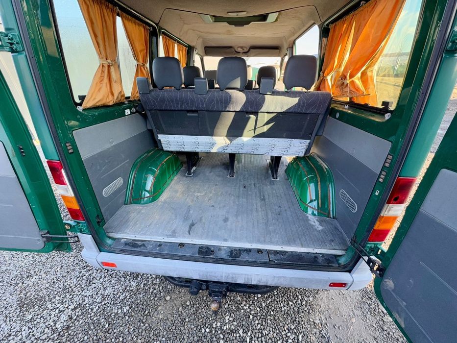 Dezmembrez Mercedes Sprinter 211 CDI an2004