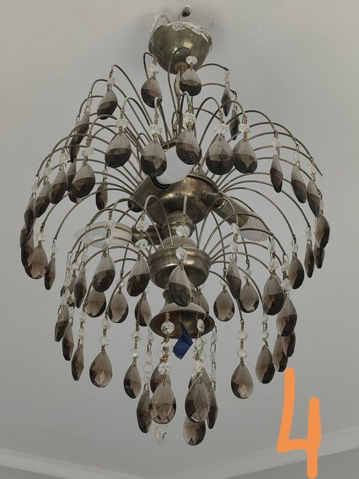 Люстры б/у в хорошем состоянии