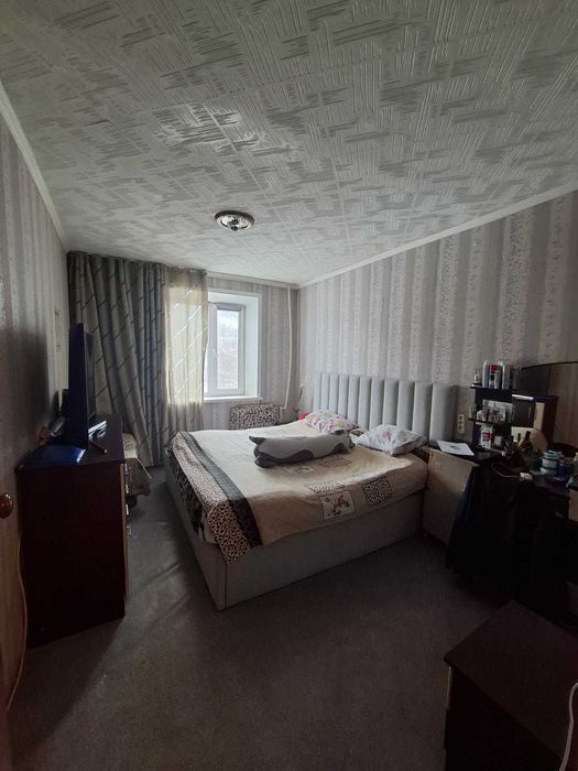 Продам 4х комн кв на 9мкр