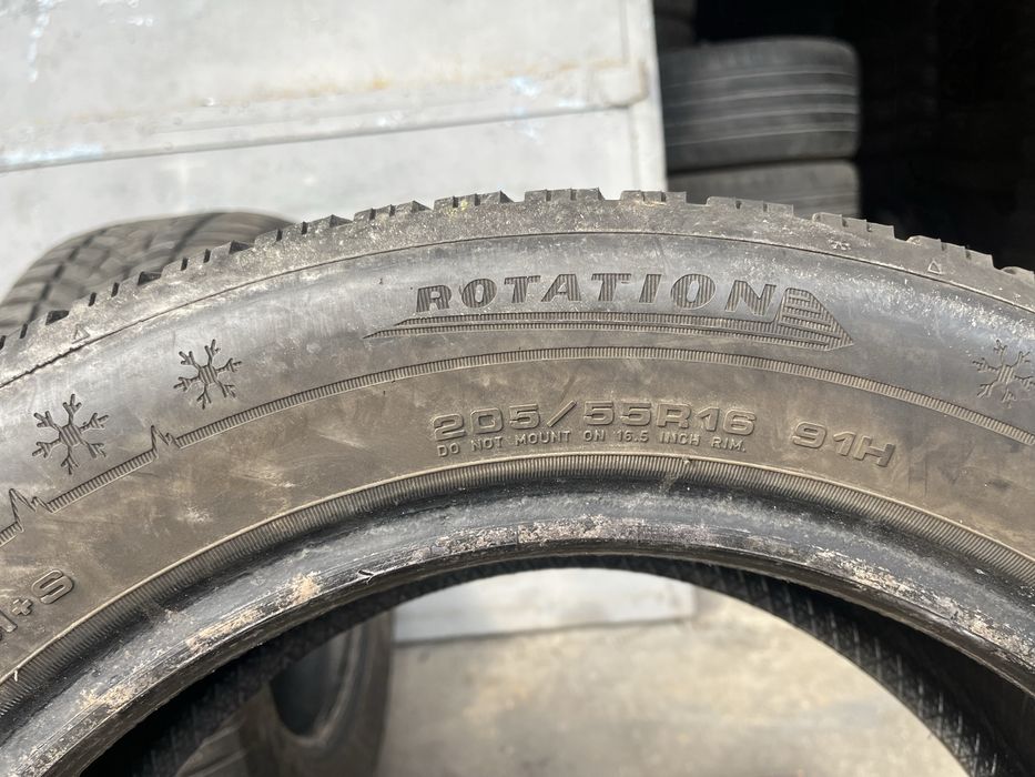 2 бр. зимни гуми 205/55/16 Dunlop 5,5 mm DOT 0519