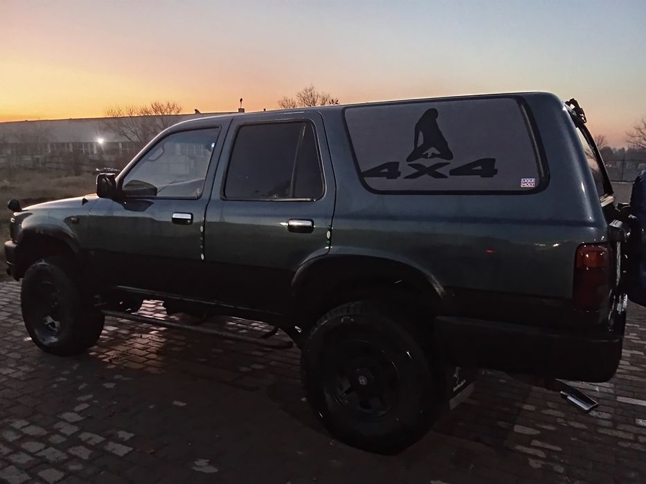 TOYOTA hilux surf 130