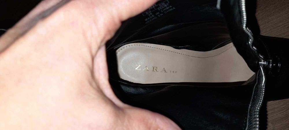 Боти ZARA 38/39 номер