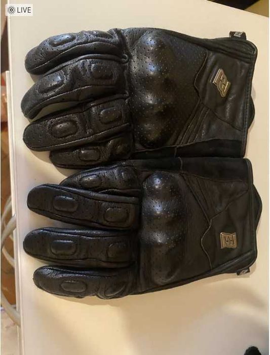 Екип за мотор_яке, каска, ръкавици и раница