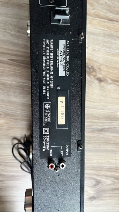 AKAI AM47 FM тунер