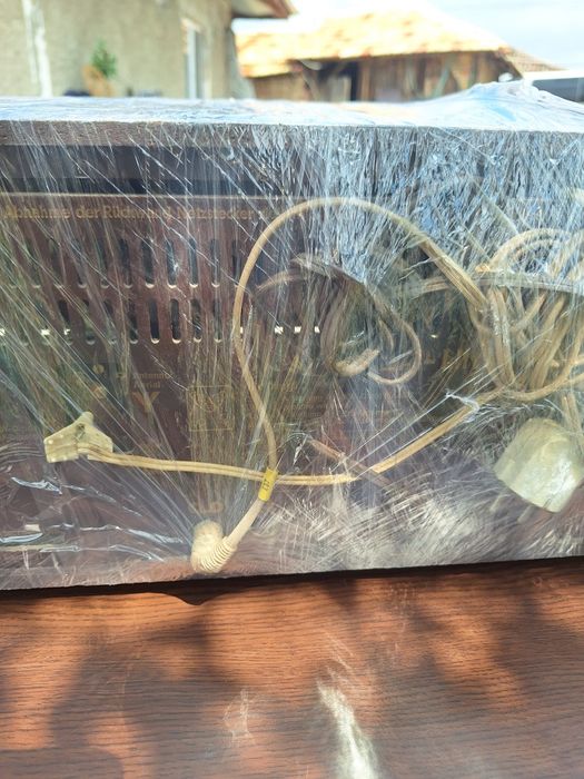 Антикварно немско радио SABA