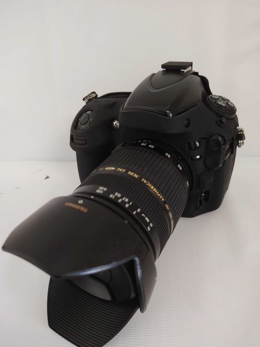 Nikon D800 в отличном состоянии.