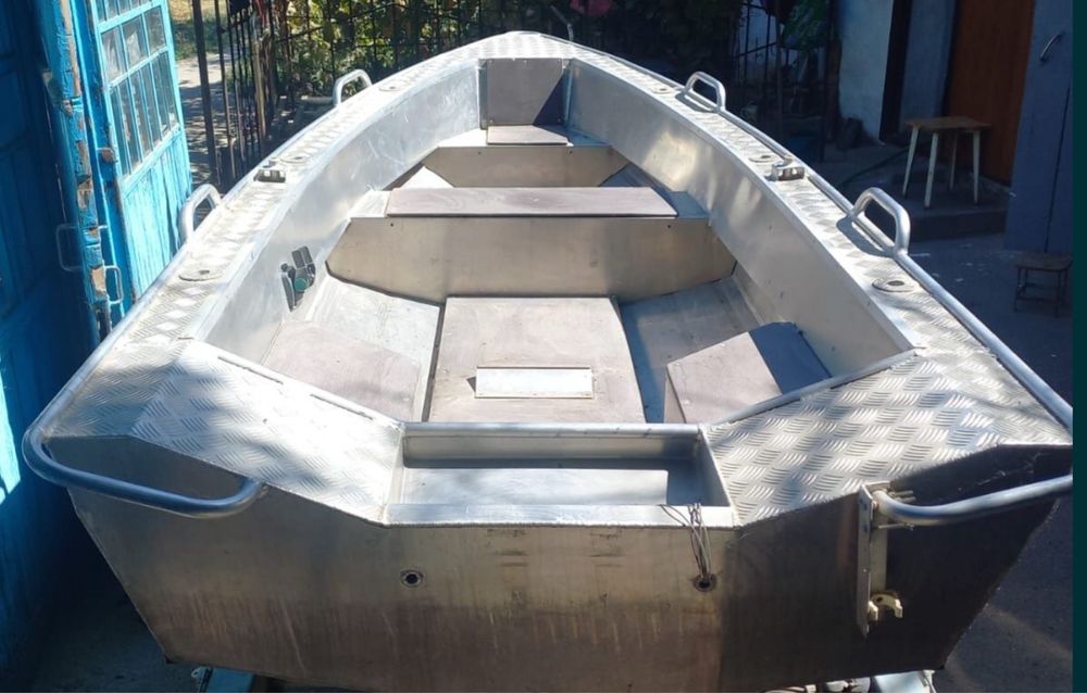 Лодка KAZBOAT-37 и прицеп