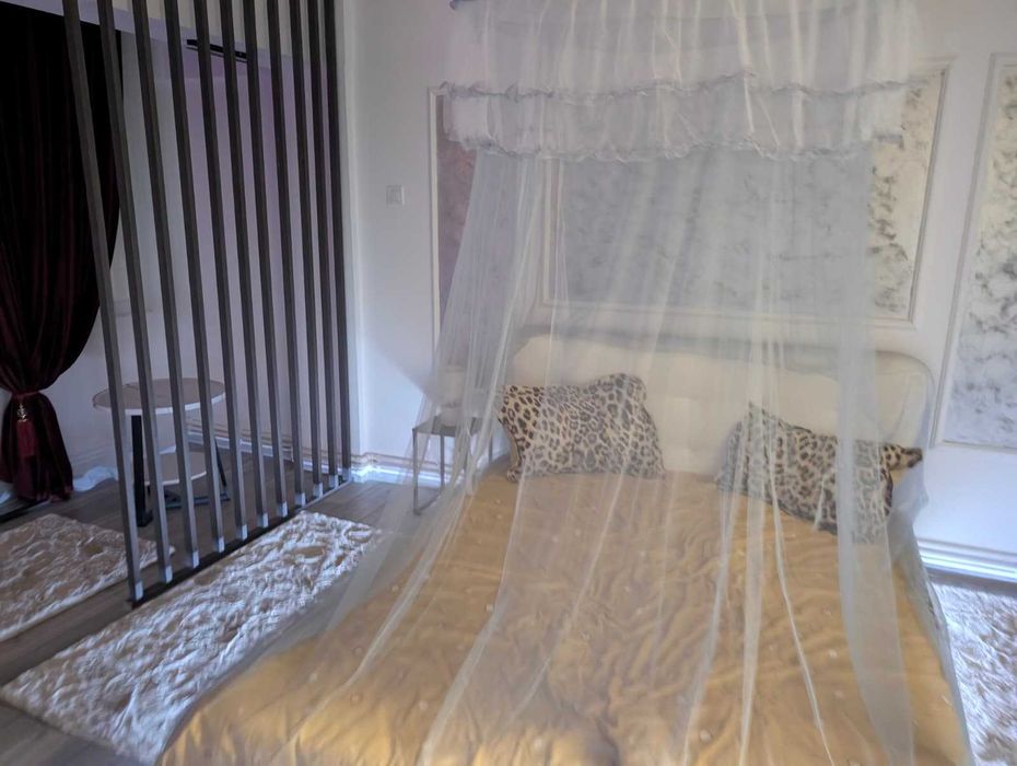 Inchiriez garosniera