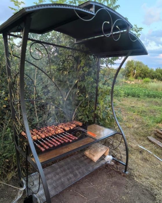Мангальная зона на улицу