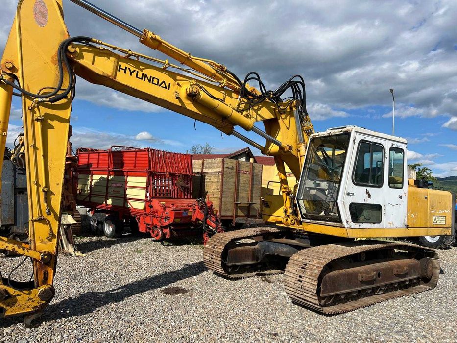 Багер Hyundai Robex 210LC – 22 тона, разтегателно рамо + видео