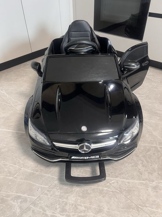 Електрическа кола