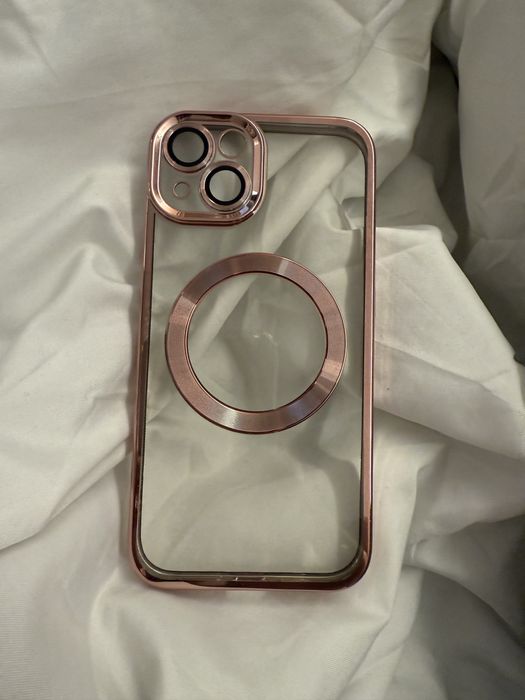 Vind huse iphon 13 noi