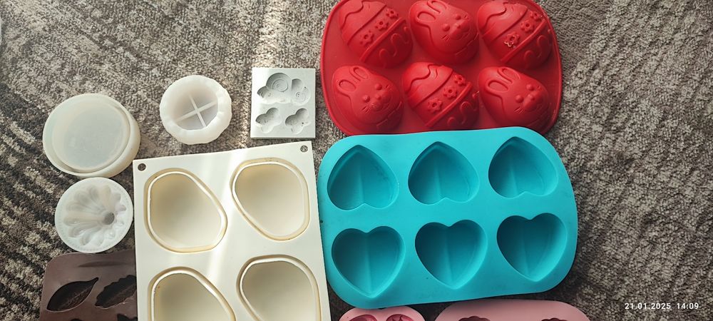 Vând forme silicon