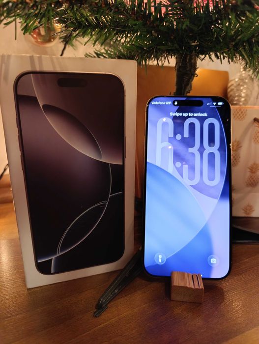 iPhone 16 Pro Max White Titanium / 512 GB / 96% Baterie / Ca nou!