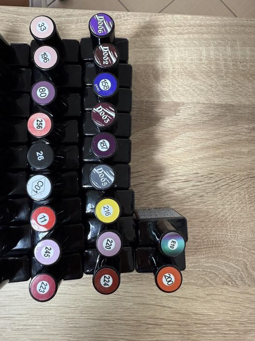 Продавам гел лакове на SNB и Alexandra’s с ТРО- 10 лв бр.