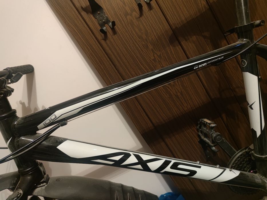 Велосипед черный Axis