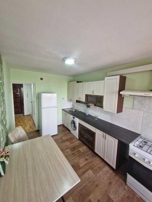 1 комн кв. 4 мкр  улучшенной планировки