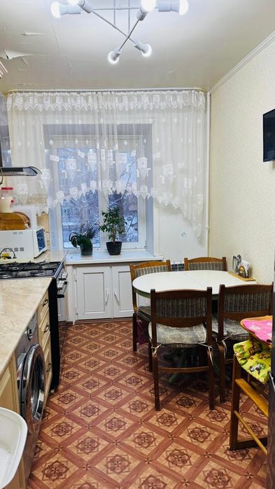 Продам 2 ком кв 52 м2 в районе нефтебазы