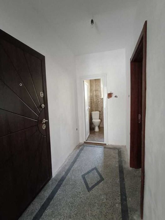 Продава се Тристаен апартамент в Велико Търново, Център - 110 кв.м за 1500 €/кв.м - Снимка #9