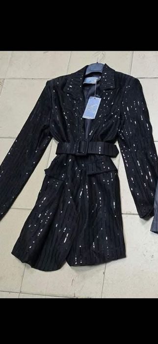 Рокля тип сако с пайети