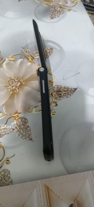 Novey A80R telefoni sotiladi