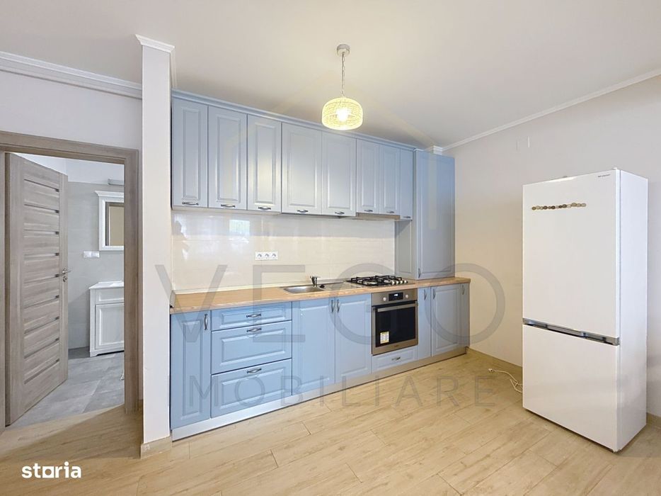 2 separate bedrooms + living room close to Platinia Shopping Center