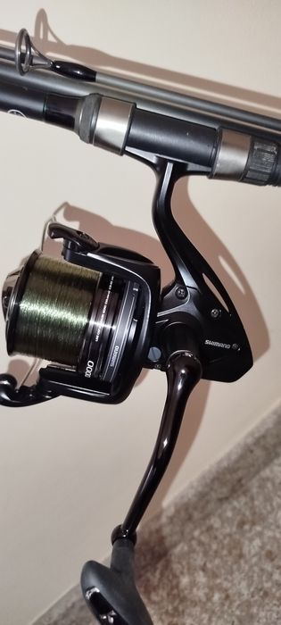 Шаранджийски сет , въдици и макари Shimano, калъф, стол и кеп