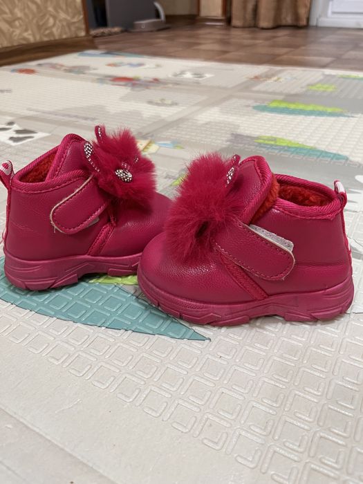 Продам зима осенние батинки 17р