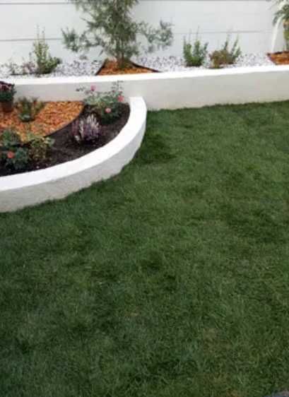 Gazon Rulou de Calitate Superioară – Servicii de Montaj și Drenaj Profesional