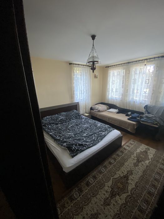 Продавам вила  в село Яврово