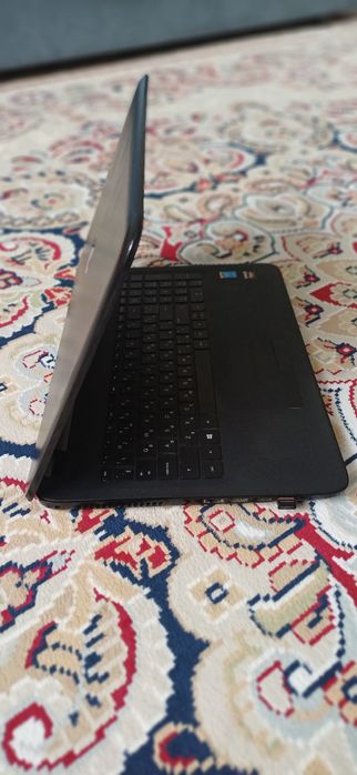 Ноутбук HP CORE I3