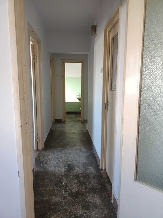 Apartament cu 4 camere etajul 4/4 în Micro 16 str Astronauților